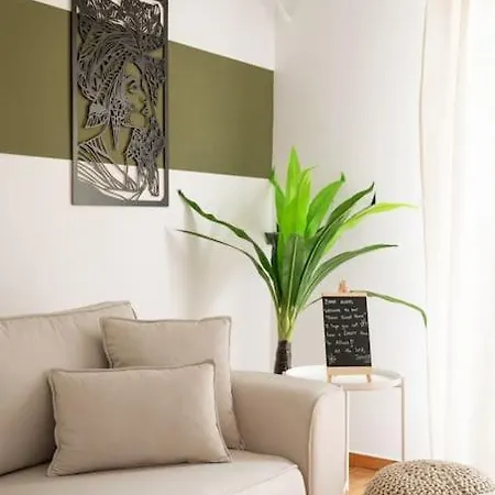 Margaryta's 2bdr Casa In Apartment