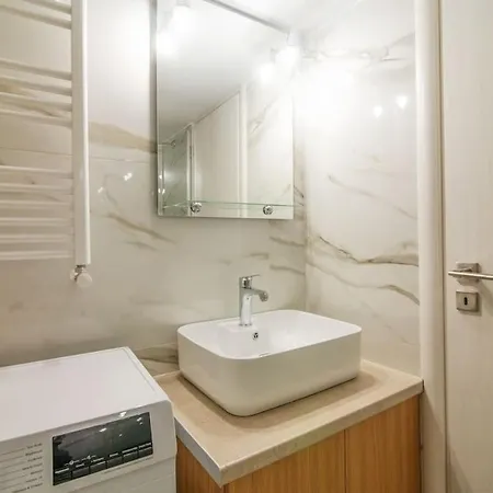 Margaryta's 2bdr Casa In Athens