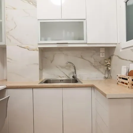 Margaryta's 2bdr Casa In Apartment *